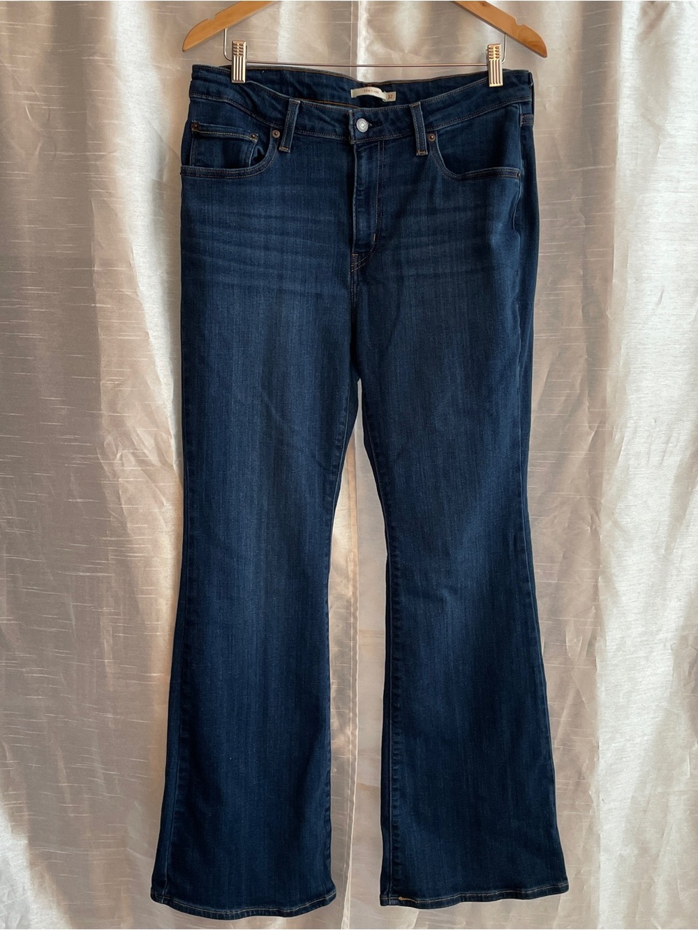 Levi's Flare Jeans Women 32 Dark Wash High Rise Wide Leg Boho 70s Retro Festival